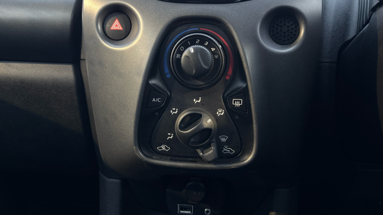 Toyota Aygo 1.0 VVT-i X-Play TSS 5dr Petrol Hatchback